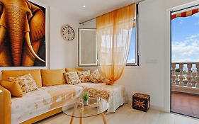 1 Bedroom Giuly Sea Views In Los Cristianos