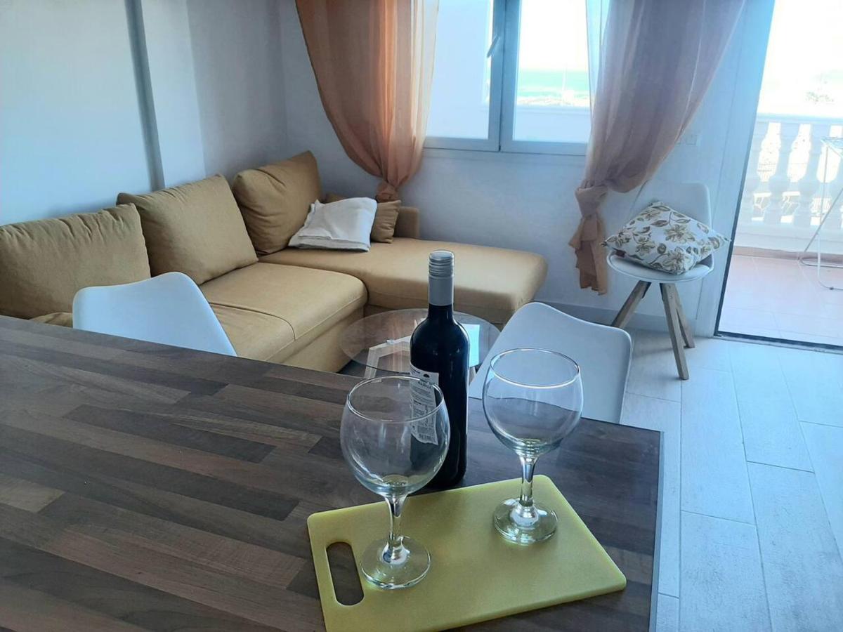 1 Bedroom Giuly Sea Views In Los Cristianos Los Cristianos  Exterior photo
