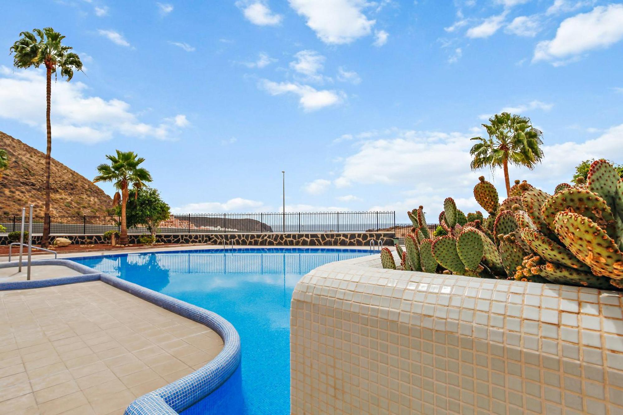 1 Bedroom Giuly Sea Views In Los Cristianos Los Cristianos  Exterior photo